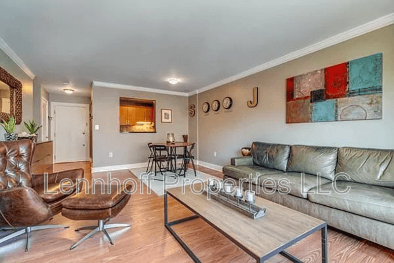 Salem Condo: 289 Essex Street - 305