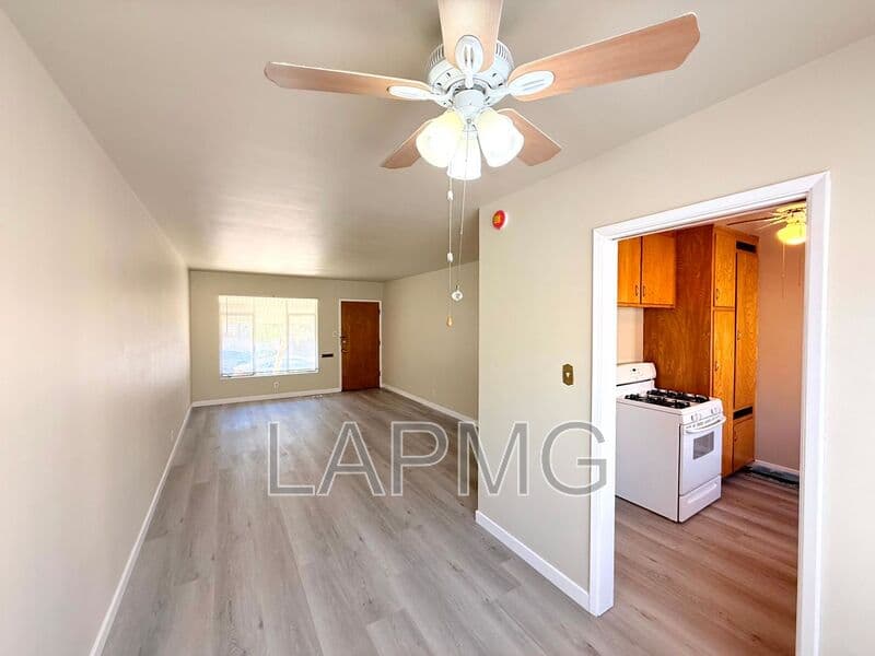 Burbank House: 318 N. Seventh St.