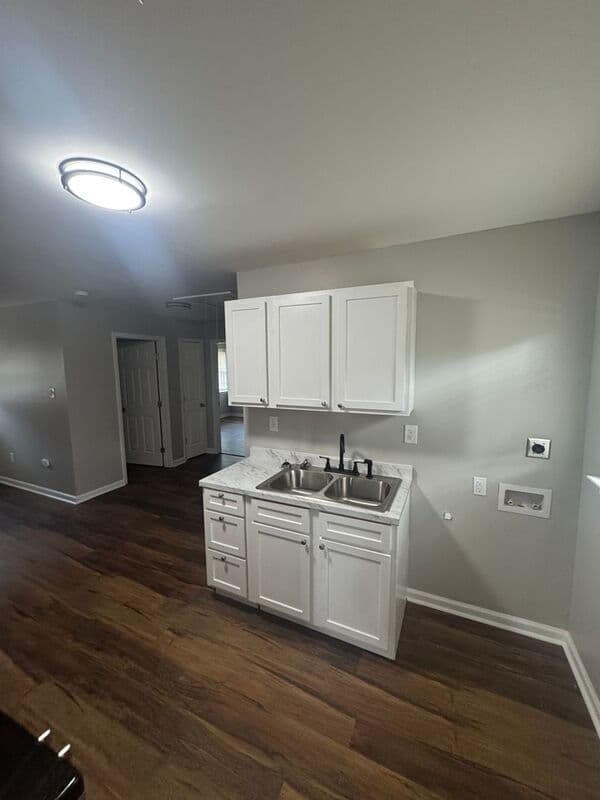 Memphis House: 1304 Oak St