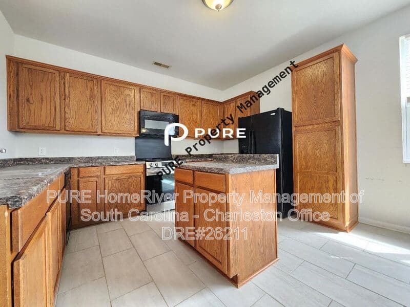 Goose Creek House: 437 Watershed Dr