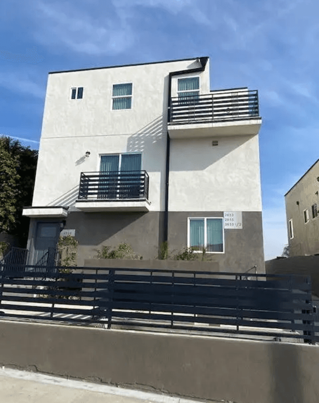 Los Angeles Condo: 2855 1/2 Cincinnati