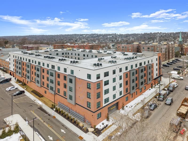 City of Orange Condo: 416 Highland Ave - 504