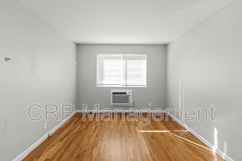 St Louis Apartment: 4305 Virginia Ave