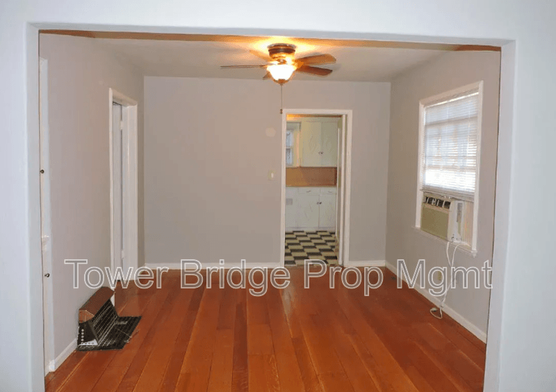Sacramento House: 4424 T Street