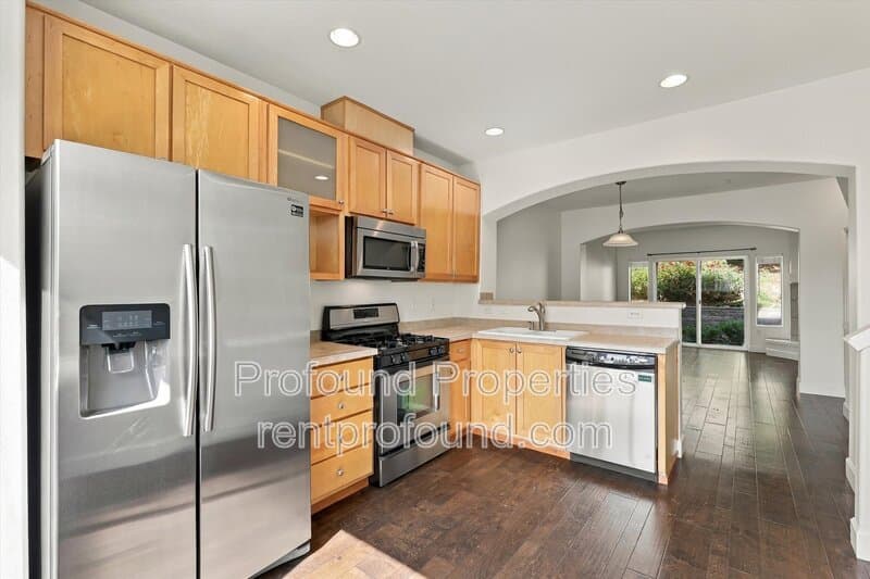 Beaverton Condo: 8630 SW 147th Terrace - 103