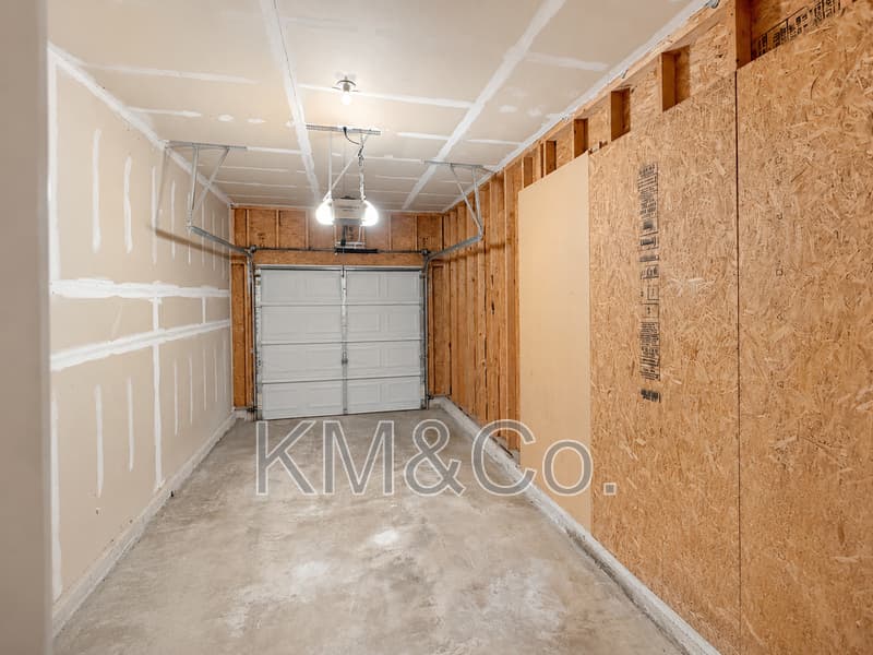 OFallon Townhome: 213 Countryshire