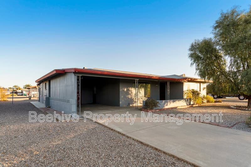 Mesa House: 5328 E Decatur St