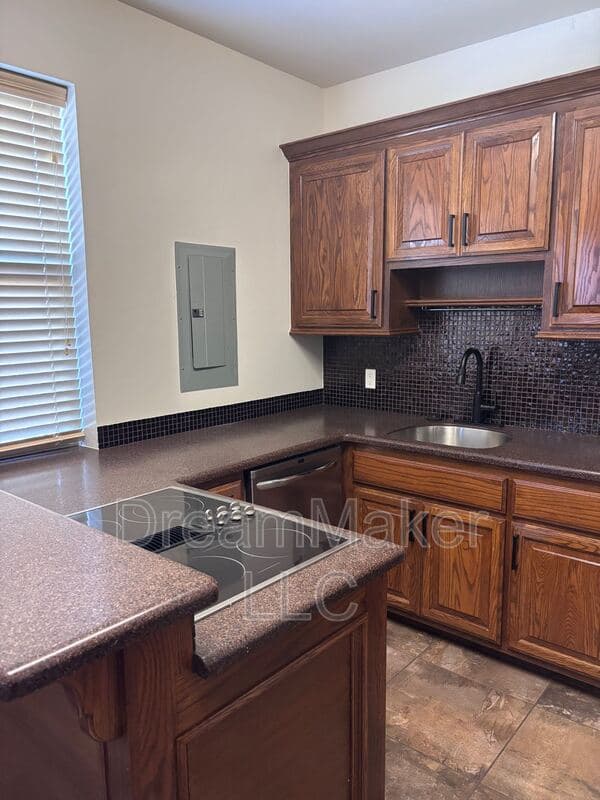 Norman House: 2815 SE 44th Street