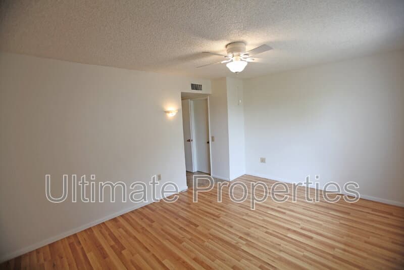 Sun City House: 9859 West Emberwood Drive