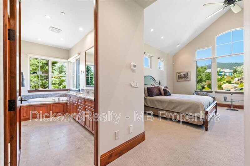 Reno House: 6645 De Chardin Lane