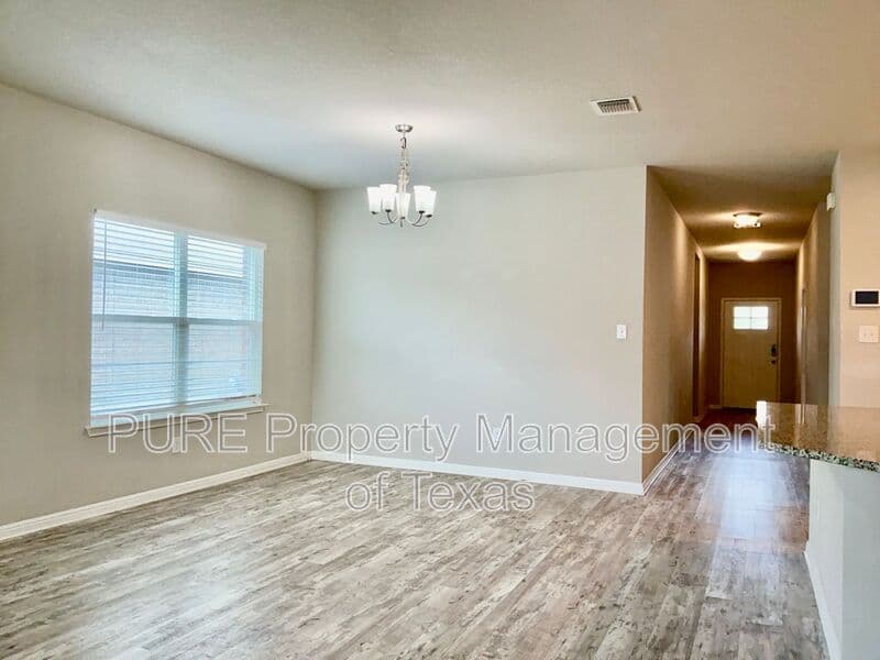 Round Rock House: 1522 Autumn Sage Way
