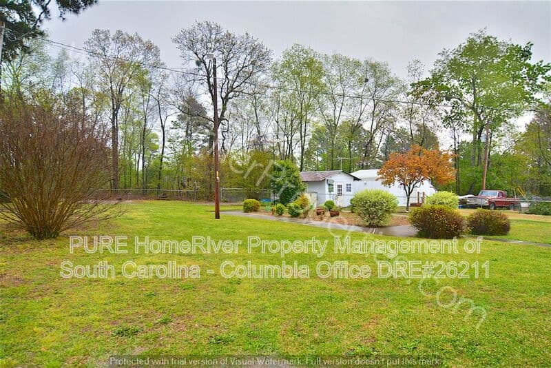 Hopkins House: 112 Harmon Hill Ct