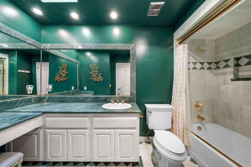 San Diego House: 18714 Bernardo Trails Dr