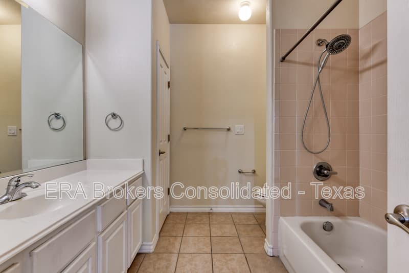 San Antonio Townhome: 22209 Sausalito Court