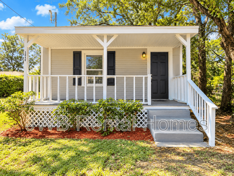 Jacksonville House: 3048 Dignan St
