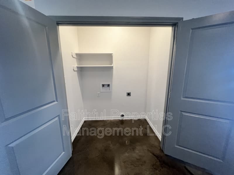 Lindale Condo: 14215 CR 452 1