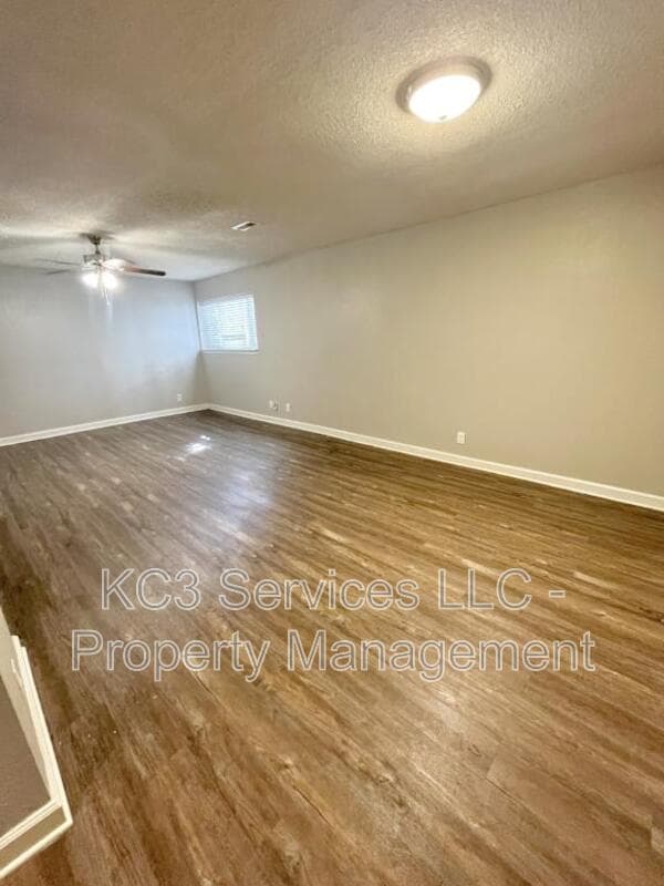 Kansas City House: 3710 Wyandotte St