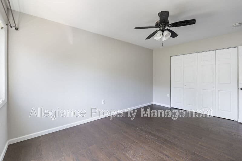 Alexandria House: 3312 S 28th St
