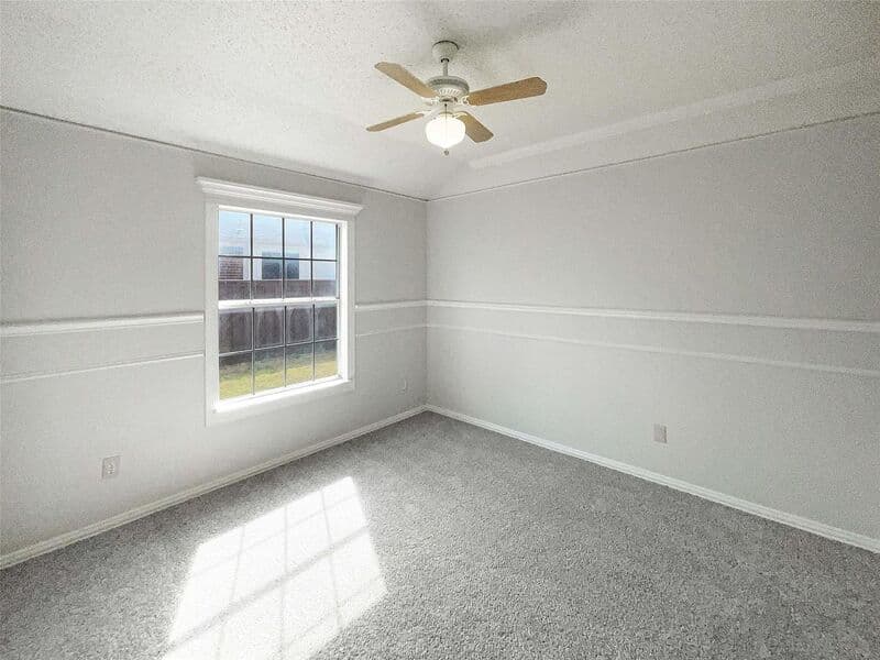 Lewisville House: 1216 Longhorn Dr