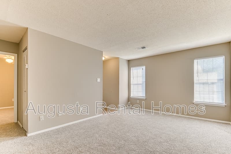 Augusta Condo: 2515 Center West Parkway - 3N