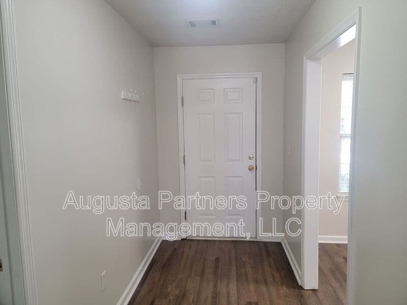 Grovetown House: 1406 Anna Way