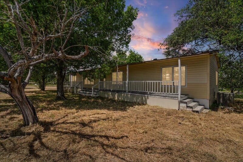 Austin House: 13501 Nutty Brown Road