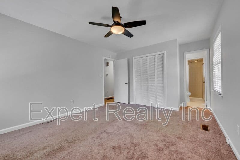 Alabaster House: 1064 Caribbean Circle