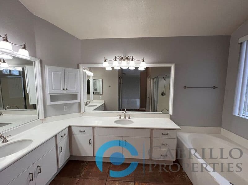 Rancho San Diego House: 3004 Lasven Court