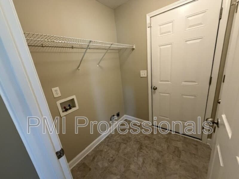 Murfreesboro House: 548 Faxon Ct