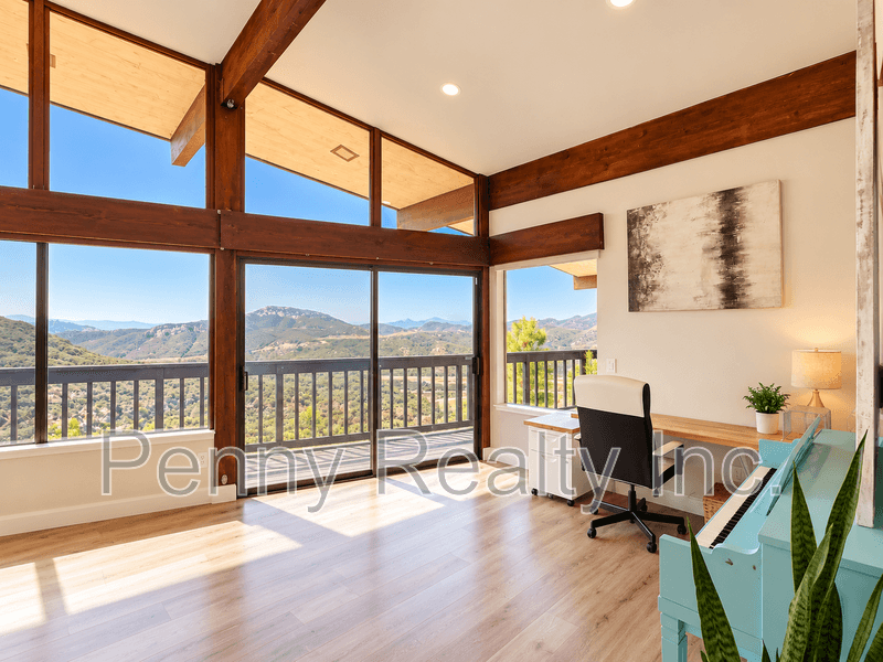 Escondido House: 9603 Indian Creek Way