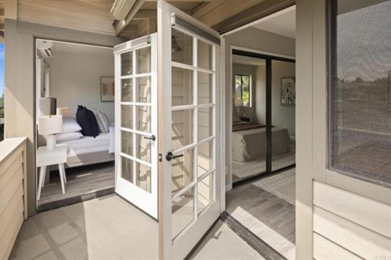 San Diego Townhome: 3711 Columbia Street
