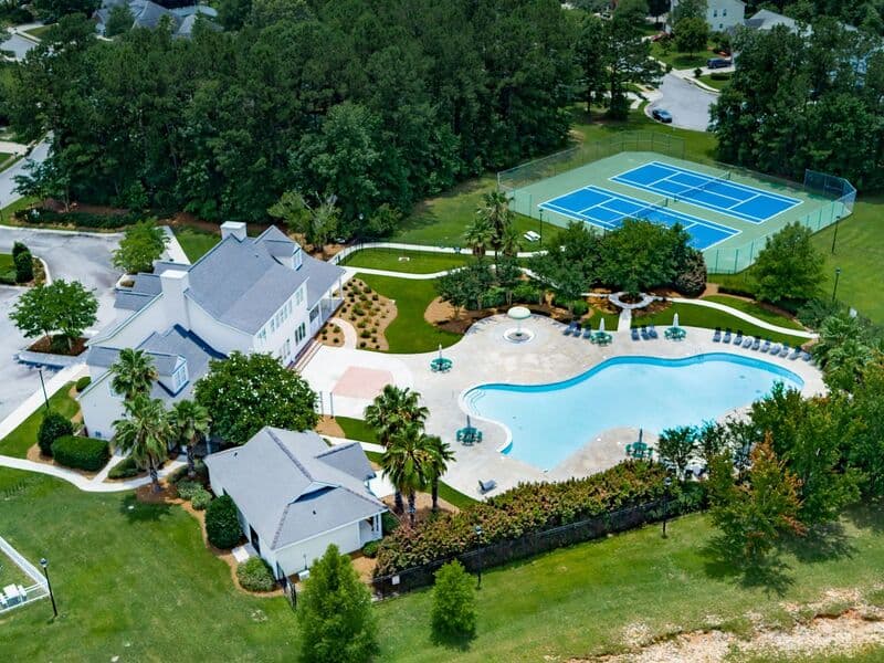 Savannah House: 126 Endicott Dr