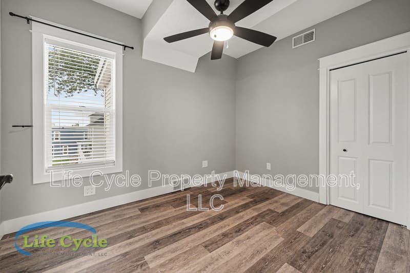 Grand Rapids Condo: 900 Michigan Street Northeast - 1