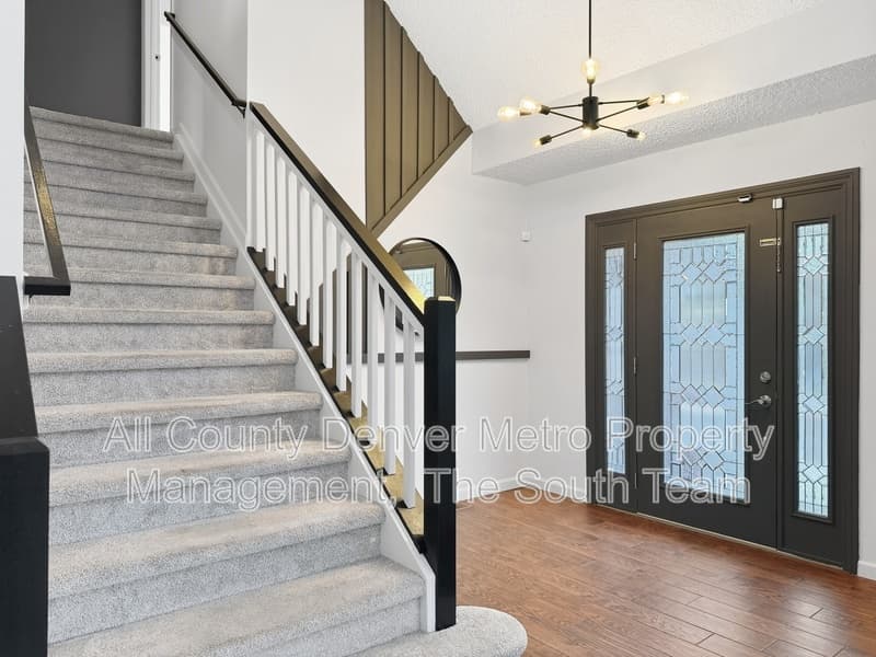 Aurora House: 14192 E Chenango Pl