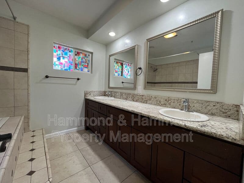 Granada Hills House: 16751 San Fernando Mission Blvd.