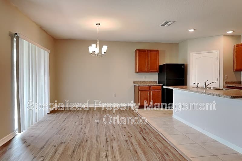 Winter Haven House: 178 Fall Glo Rd