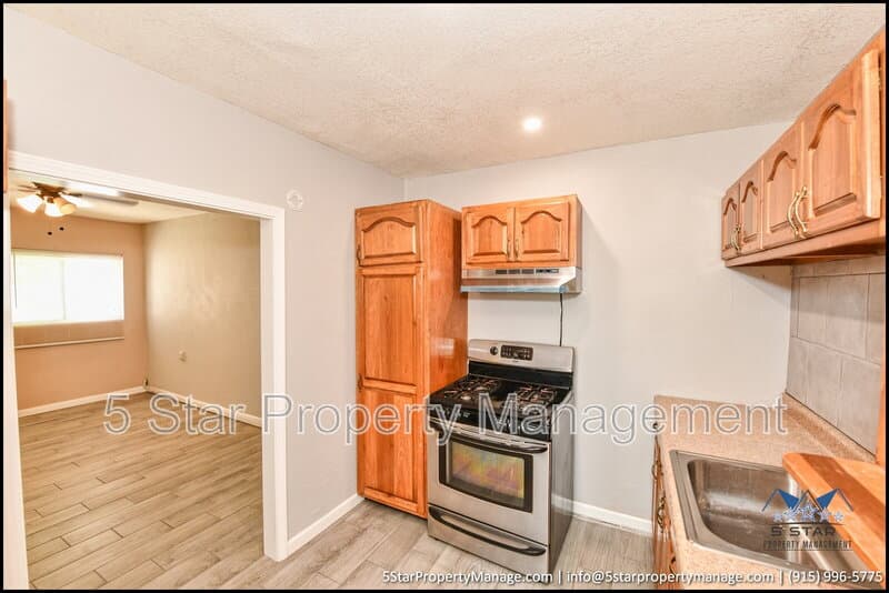 El Paso Condo: 1212 North Laurel Street