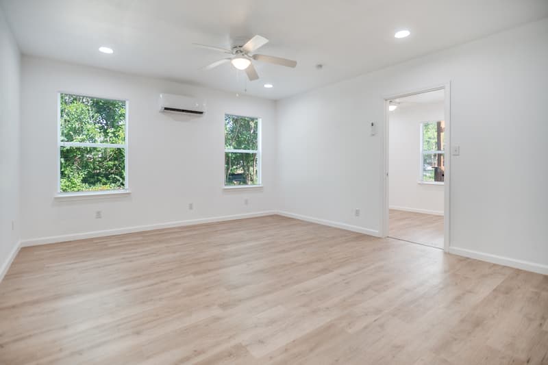 Arlington Condo: 905 West Abram Street - 1