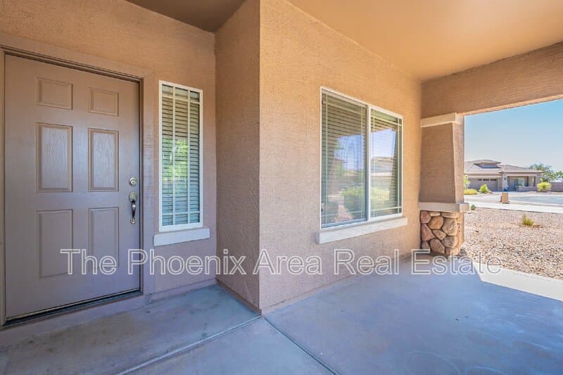Chandler House: 6953 S Topaz Pl