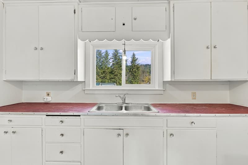 Coeur d Alene House: 2321  East French Gulch Road - B