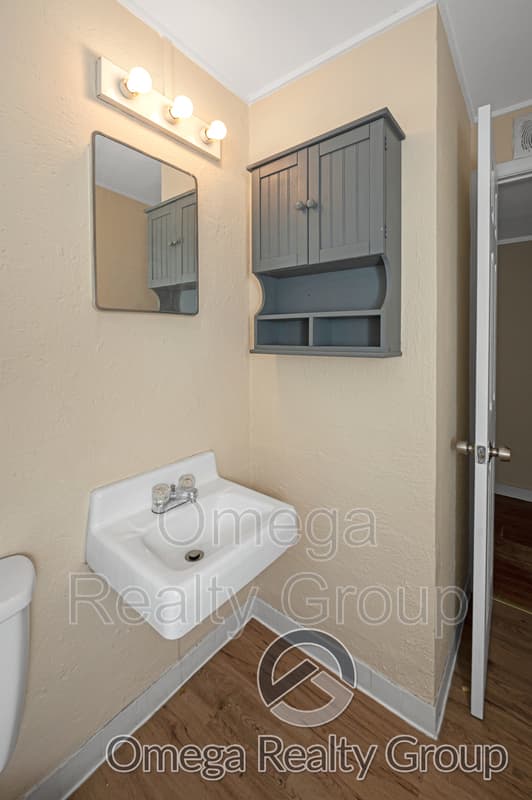 Alabaster Condo: 53 Robinson Dr