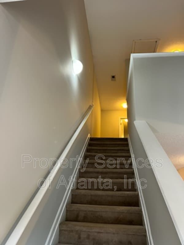Jonesboro Townhome: 7420 Battlecreek Ln