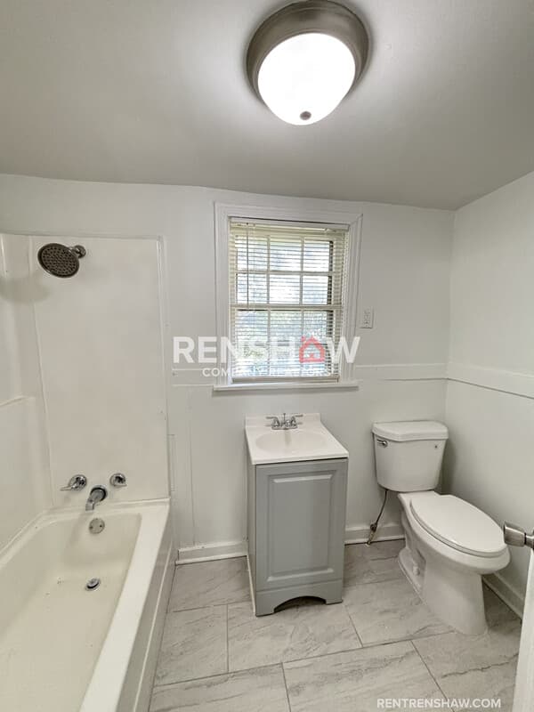 Memphis House: 1492 Faxon Ave