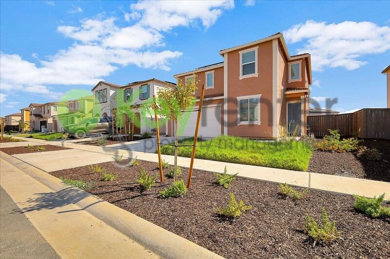 Plumas Lake House: 2061 Hesperian Drive