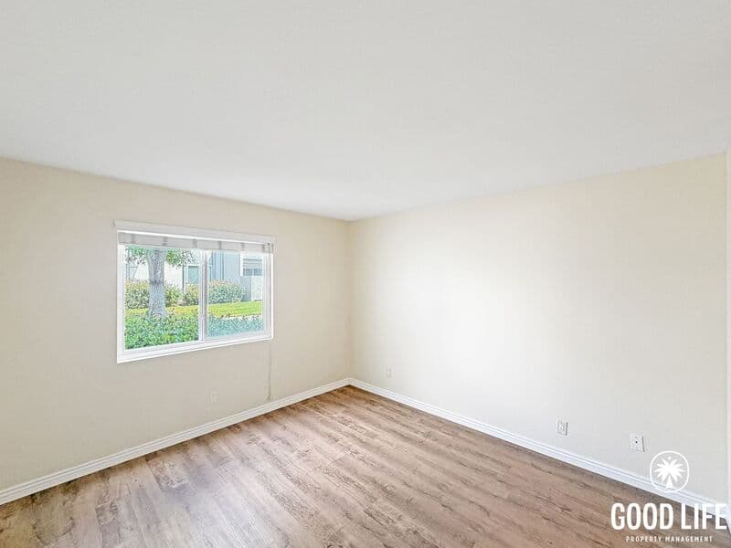 La Mesa Condo: 5425 Lake Murray Blvd