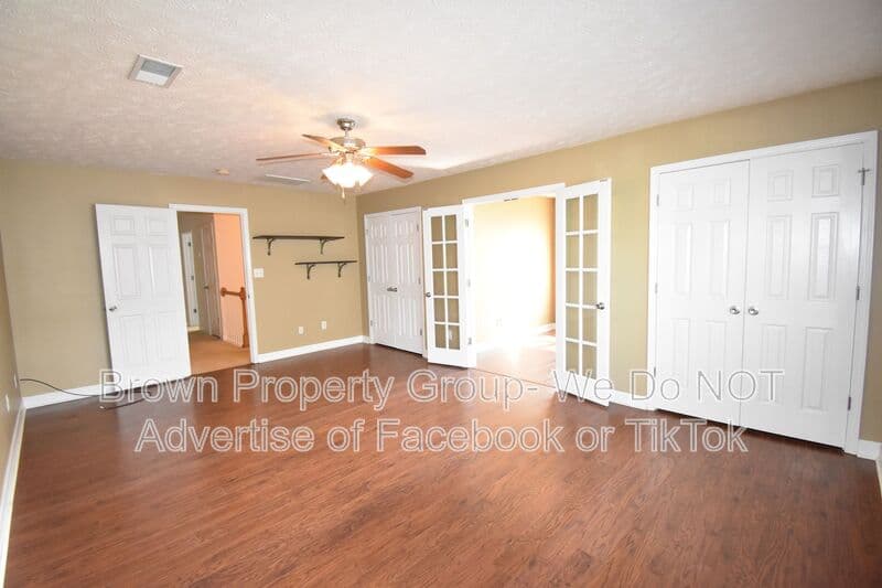 Spring Lake House: 165 Pender Rd