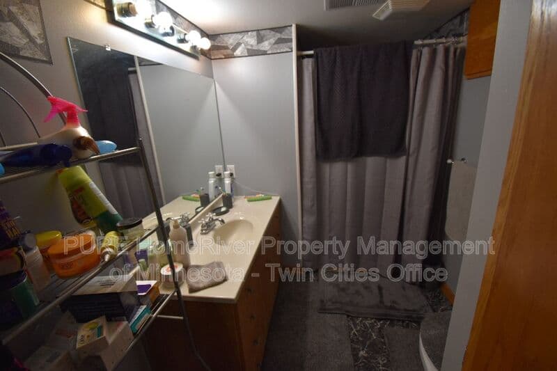 Richfield House: 7409 Bryant Ave S
