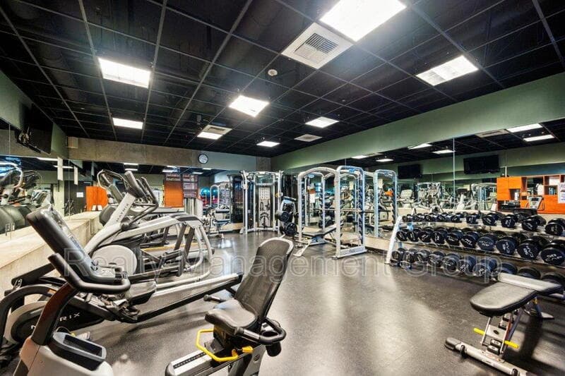 San Diego Condo: 877 Island Ave