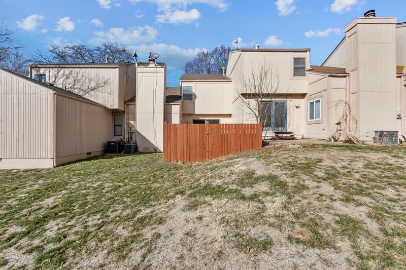 Blue Springs Condo: 565 NW Valleybrook Rd