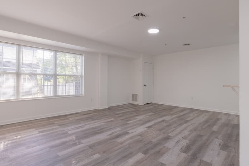 East Orange Condo: 394 S Harrison St - 109